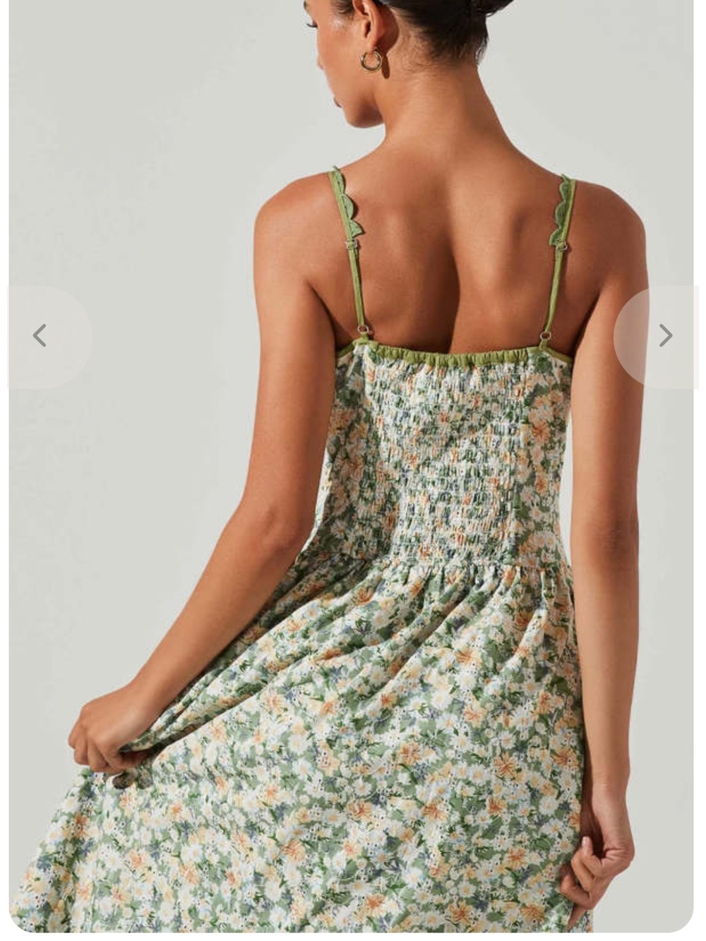 Astr green floral maxi dress with cream and peach accents - Picture 5 of 9